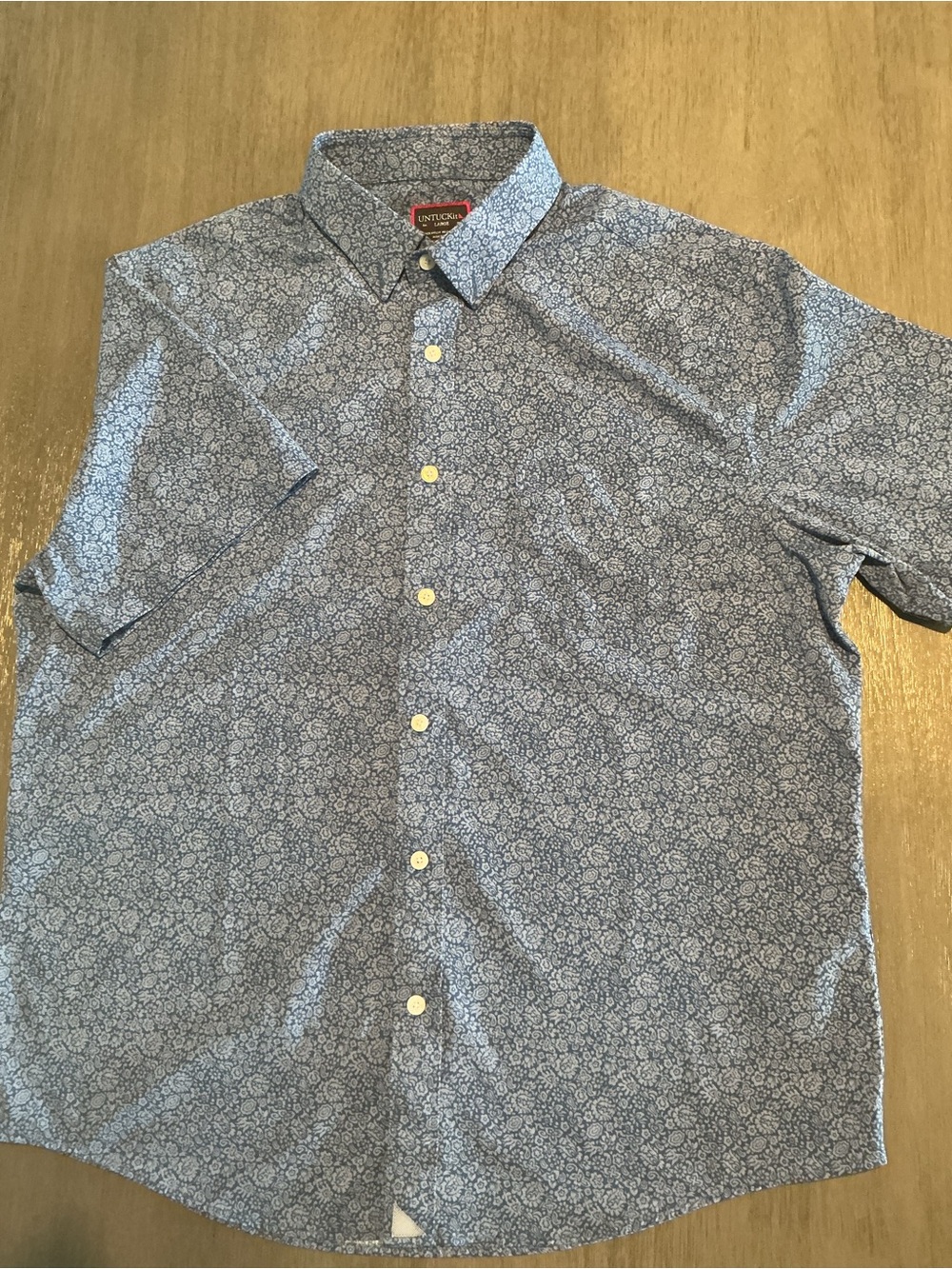 UNTUCKit Men's L Blue Floral Short Sleeve Button Up Casual Shirt